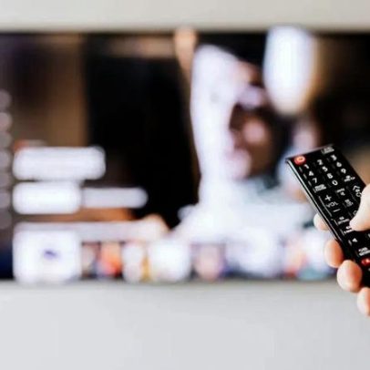 Dispositivo transforma televisões desatualizadas em Smart; veja como usar