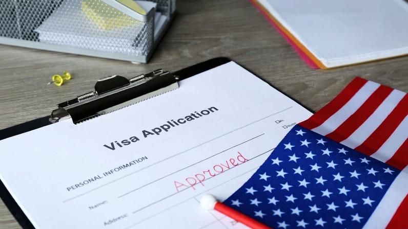 O processo de aprovação de vistos para os Estados Unidos ainda é cercado por mitos e verdades que, muitas vezes, comprometem as chances do solicitante