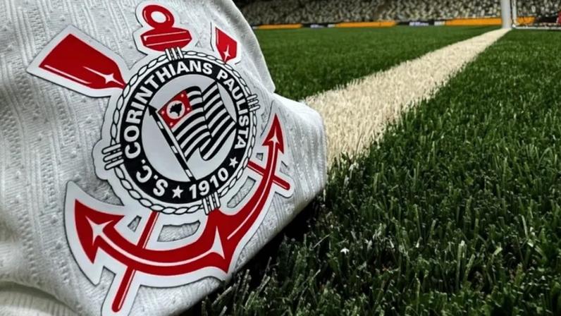 Na imagem, escudo do Corinthians; ex-dirigentes investigados atuaram no clube entre 2018 e 2023