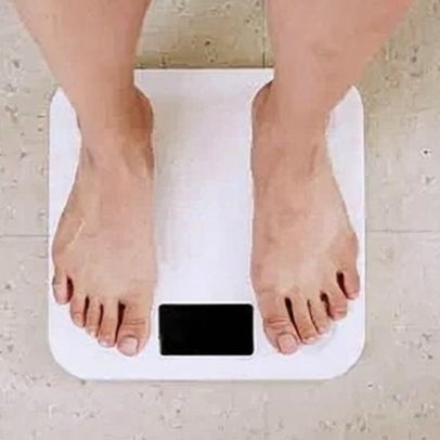 Por que o corpo recupera peso após dietas e como evitar o reganho