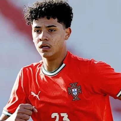 Ronaldo pode atuar ao lado do filho no Al-Nassr em 2026