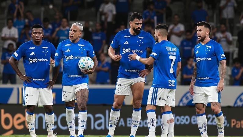 Novo treinador não provocou mudanças drásticas na formação da equipe