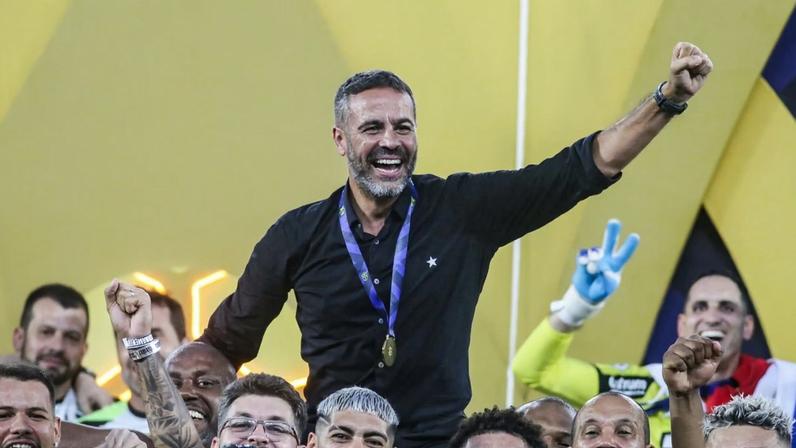 Artur Jorge foi campeão brasileiro e continental