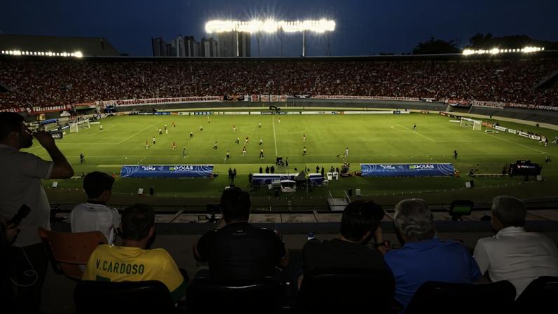 Vista geral do estádio Serra Dourada, em Goiânia, antes das obras de modernização