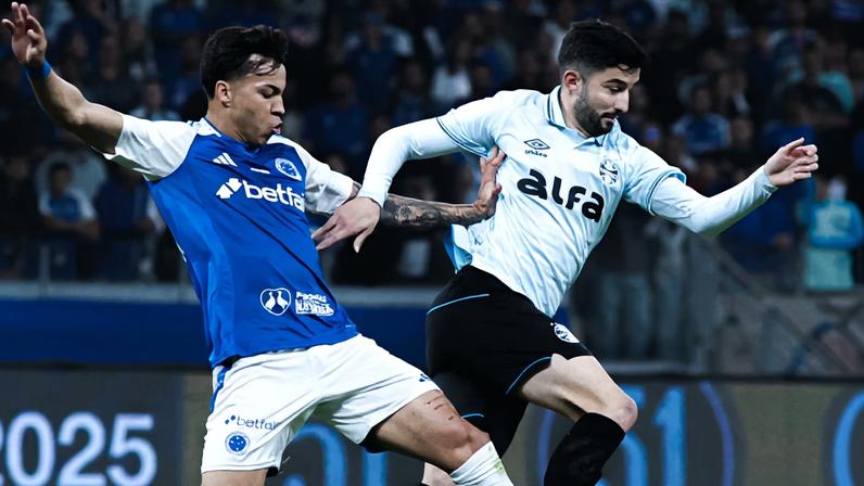 Cruzeiro goleou o Grêmio no primeiro turno do Brasileirão 2025