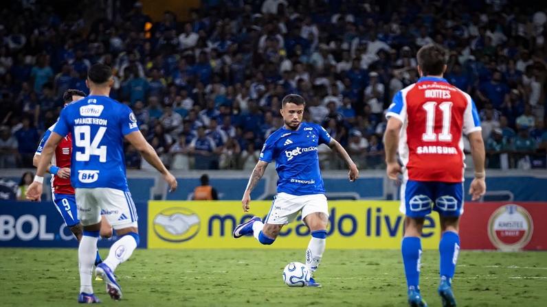 Matheus Henrique diz que pode render mais com a camisa do Cruzeiro