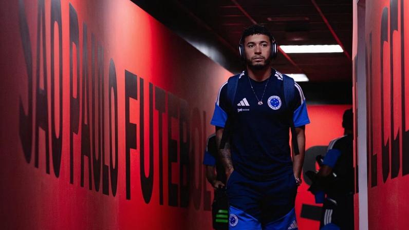 William foi substituído no intervalo da partida após falhas