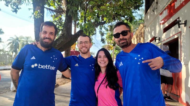 Torcedores do Cruzeiro estão empolgados com volta do time à Libertadores