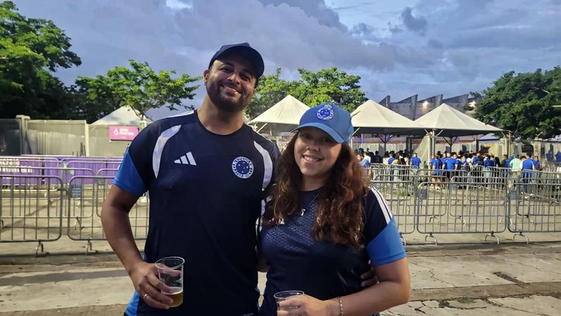 Guilherme e Maria Fernanda foram ao Mineirão apoiar o Cruzeiro contra o Vitória