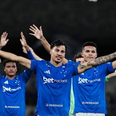 Cruzeiro celebra primeira vitória no Brasileirão, mira mudanças com Artur Jorge