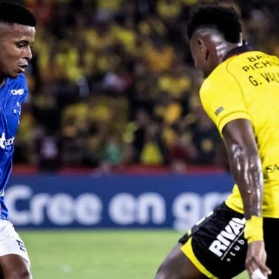 Arroyo se firma titular no Cruzeiro de Artur Jorge