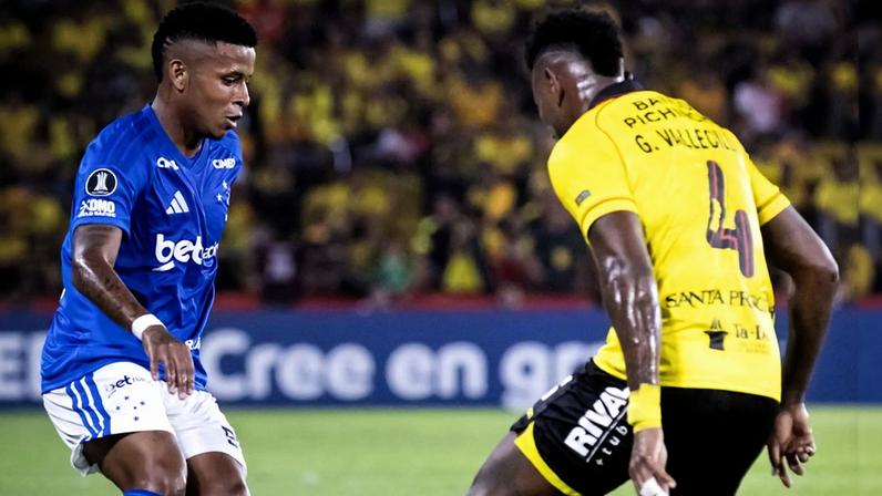 Arroyo foi titular nas três partidas sob o comando de Artur Jorge, inclusive contra o Barcelona de Guayaquil, na estreia da Libertadores
