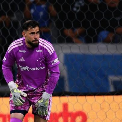 Matheus Cunha lamenta derrota do Cruzeiro no reencontro da Libertadores