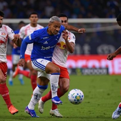 Cruzeiro vence o Bragantino de virada e aproxima-se do Z4 no Brasileirão 2026