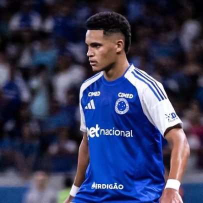 Kauã Prates se apresenta à Artur Jorge na Toca após defender seleção sub-20
