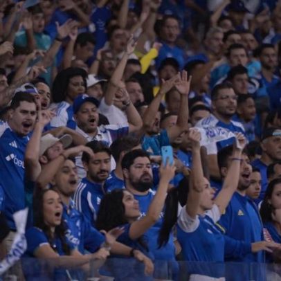 Torcida do Cruzeiro vibra e reage ao reencontro com Libertadores no Mineirão