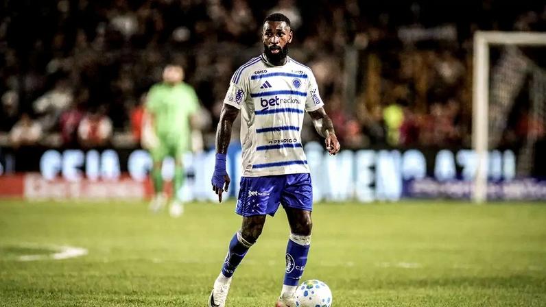 Gerson (Cruzeiro) durante jogo contra o Remo, no dia 25.04.2026.