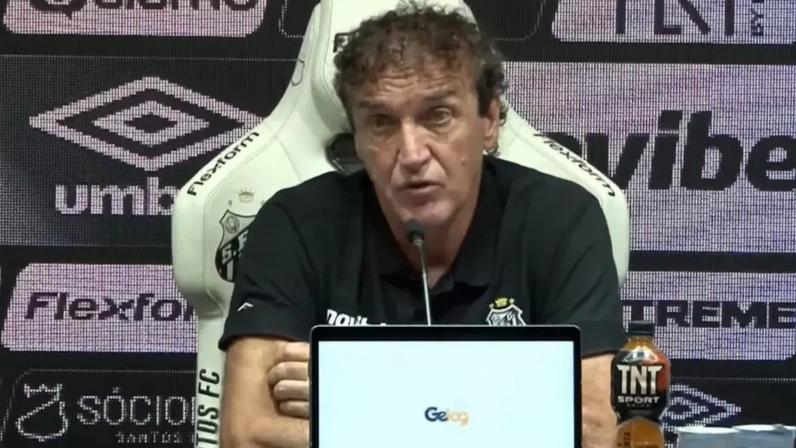 Cuca admite Neymar ruim diante do Coritiba e o poupa contra o Bahia