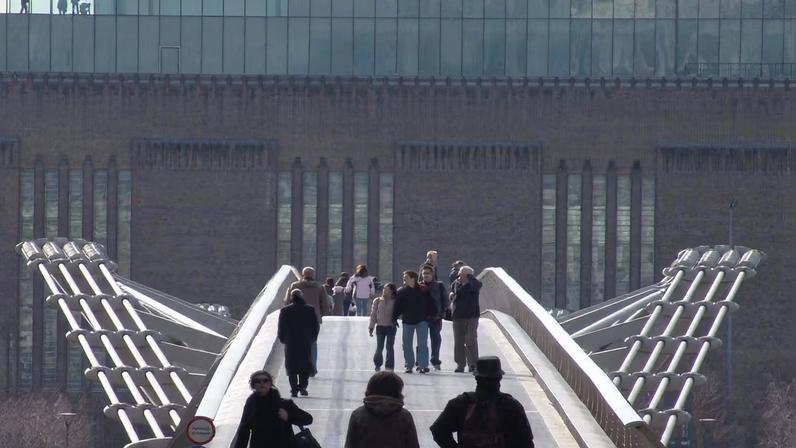 Devem museus ingleses cobrar entrada? Raphael no Met e Senga Nengudi