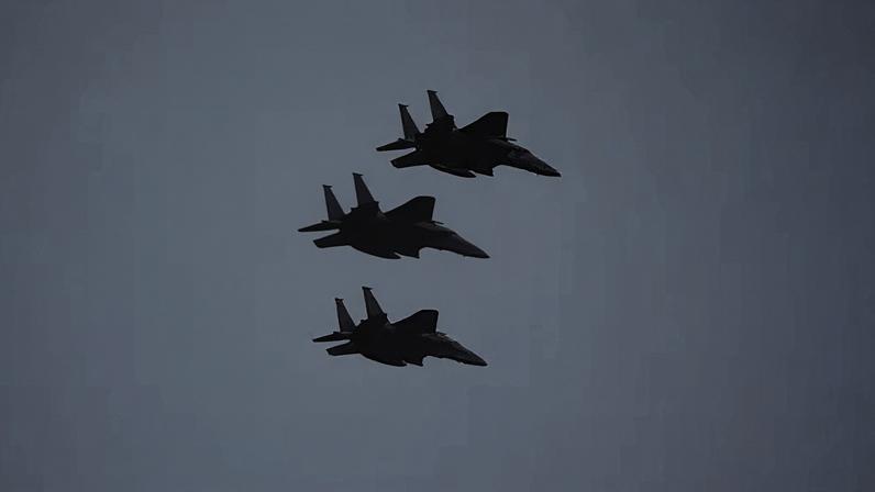 Caças sul-coreanos colidiram após pilotos fotografarem, aponta relatório