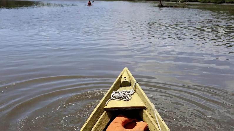 Magé (RJ), 15/10/2024 - Nilo Ferreira Filho, 72 anos, é pescador artesanal no manguezal na Piedade banhado pelo Rio Majé, que desagua na Baía de Guanabara. Foto: Fernando Frazão/Agência Brasil