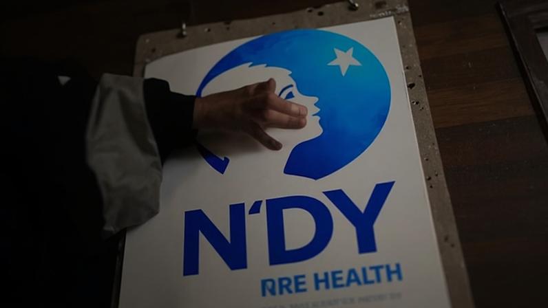 Logo da Danone na sede da empresa em Paris em 5 de fevereiro de 2024