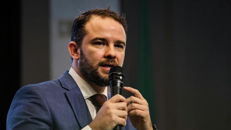 Dario Durigan participa de palestra durante a Conferência Nacional do Meio Ambiente