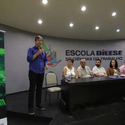 Presidente do IBGE participa de ato por dados oficiais e soberania
