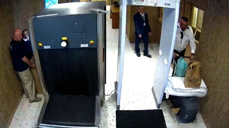 Imagens do desembarque do piloto José Jorge de Oliveira Júnior, no São Paulo Catarina Aeroporto Executivo Internacional
