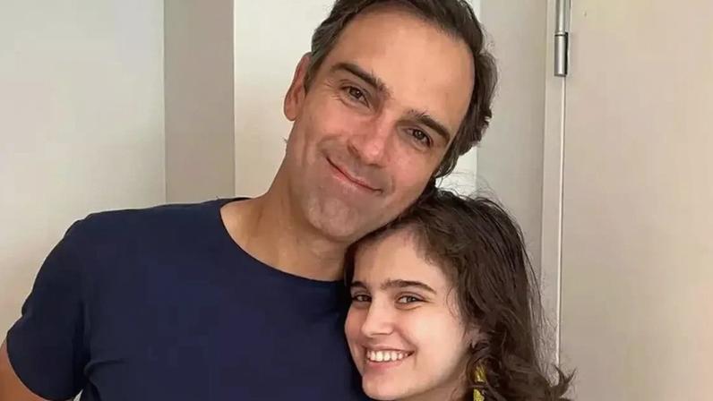 Tadeu Schmidt e a filha Valentina