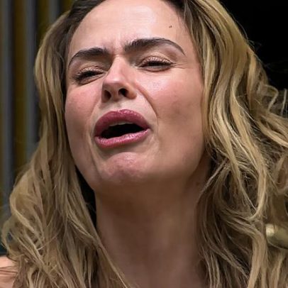 Ana Paula Renault chora ao ver a família na final do BBB 26 após morte do pai