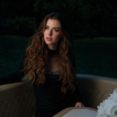 Candidata ao Miss Cosmo que morreu em queda de prédio disse sentir-se em 'gaiola de ouro'