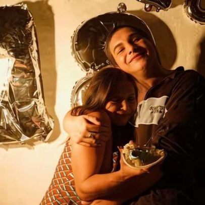 Dira Paes celebra 18 anos do filho: emocionada, diz estar sonhando