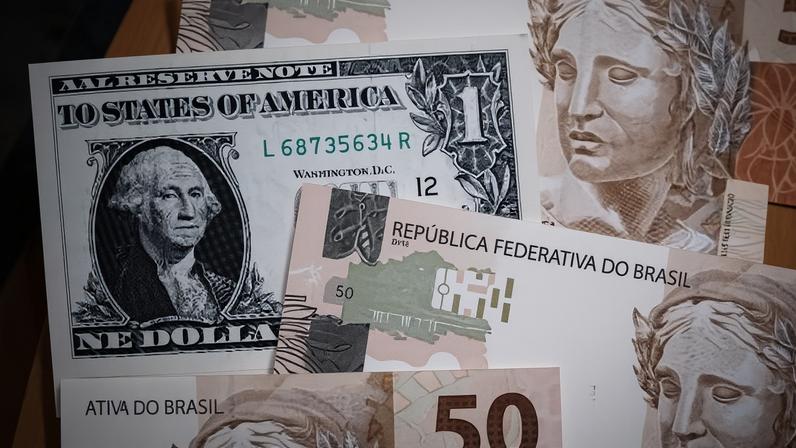 Real é a moeda que mais se valorizou frente ao dólar