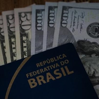 Dólar em queda eleva gasto de brasileiros no exterior a US$ 6 bi