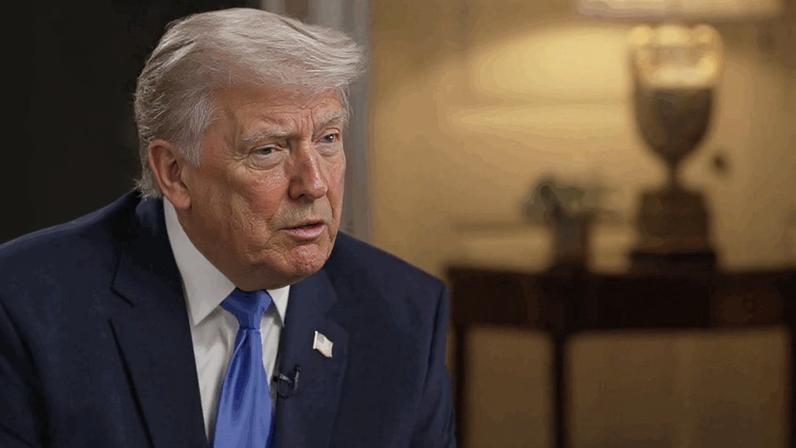 Presidente norte-americano (na imagem) disse que Isaacman tem "superaudição"