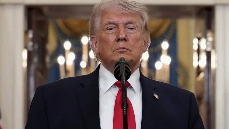 O presidente dos EUA, Donald Trump, informou que segue em negociação com o Irã antes de ultimato (Foto: Alex Brandon/Pool/EFE)