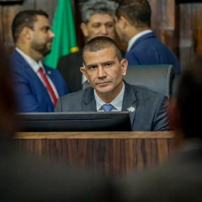 Douglas Ruas discute com Zanin sobre mandato-tampão para governo do RJ