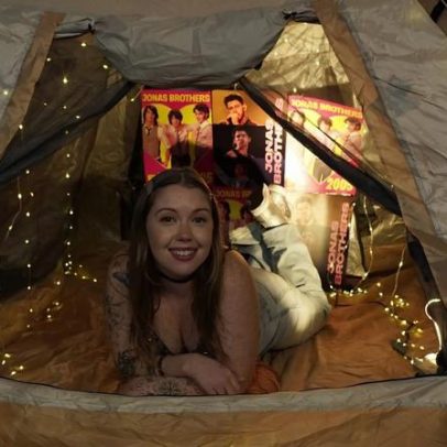 Acampamento Sonora analisa Jonas Brothers, ícone de uma geração