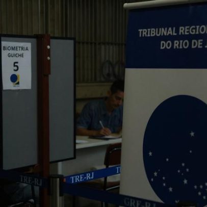 TRE-RJ abre plantão para regularizar eleitores