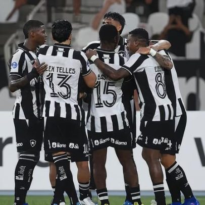 Botafogo vence tranquilamente; Alex Telles lidera atuação e notas