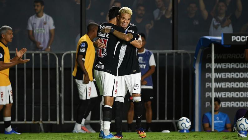 gol de Puma Rodríguez, Vasco x Olimpia — Foto: Alexandre Durão / ge