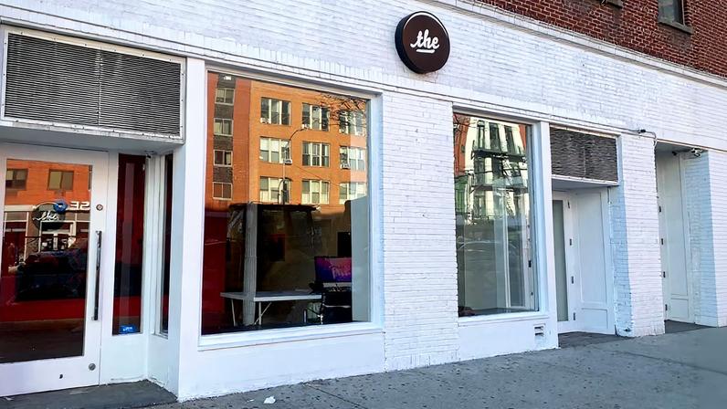 Pagamentos atrasados a artistas de galeria refletem pressão setorial