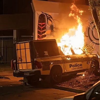 Violência em cidade australiana após prisão de homem por assassinato de menina