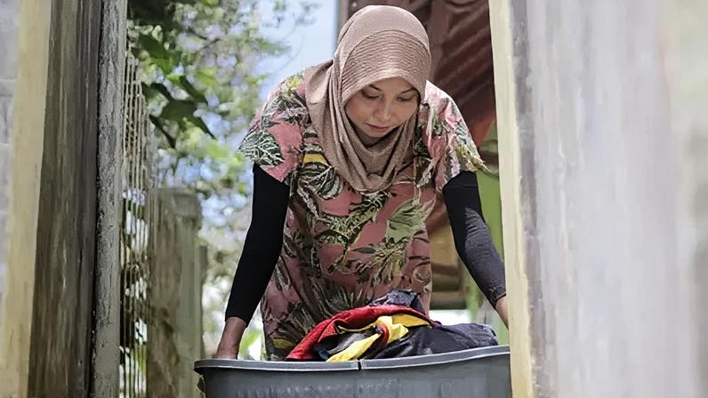 A large majority of the country's domestic workers are women