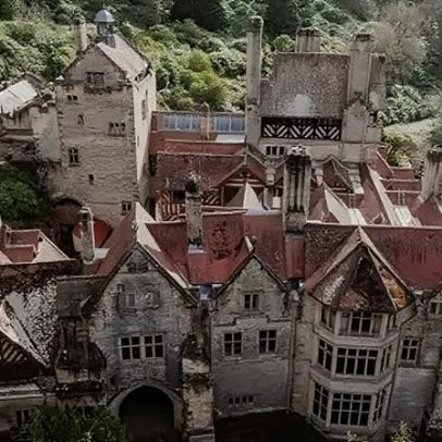 Telhado de casa histórica não suporta o clima atual