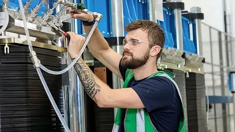ITM power have been awarded £85m to expand their work in hydrogen technology