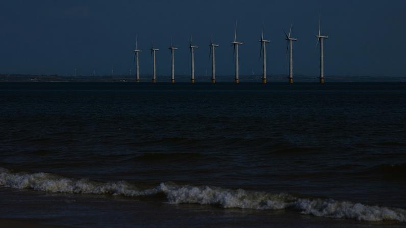 Energia eólica offshore já é realidade em países europeus, como no Reino Unido.