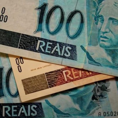 Avião com mais de R$ 15 milhões cai no Paraguai e é saqueado por moradores