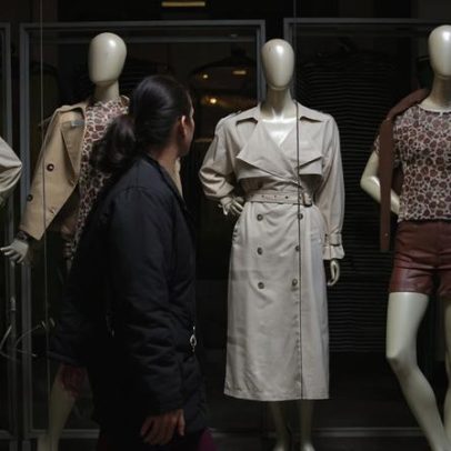 Shoppings perdem público e vendas; comércio online ganha espaço
